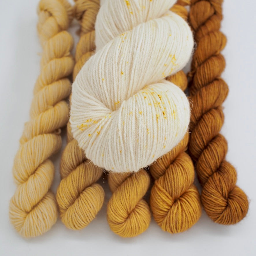 Gold Ombré Minis Shawl Kit